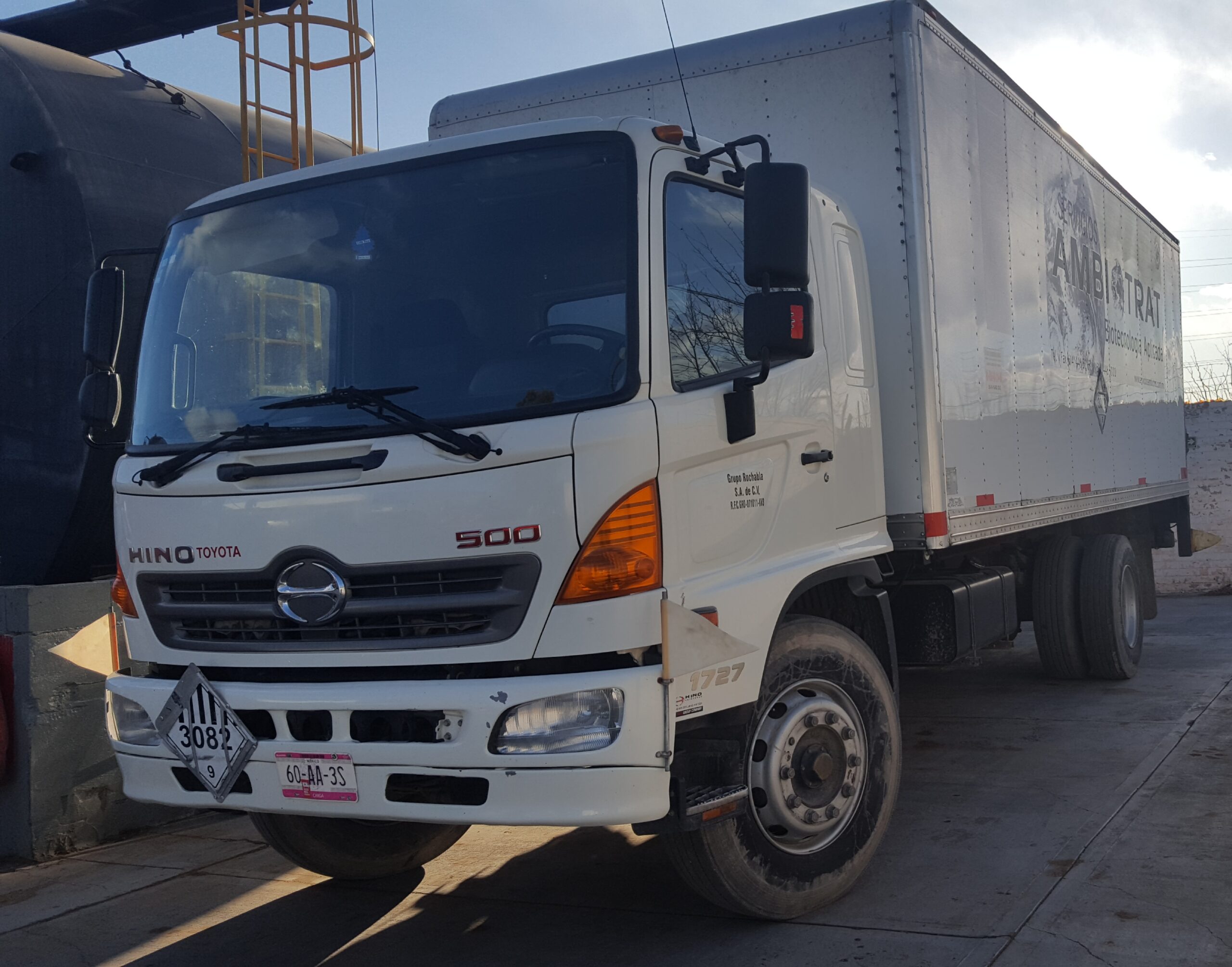 Hino 500
